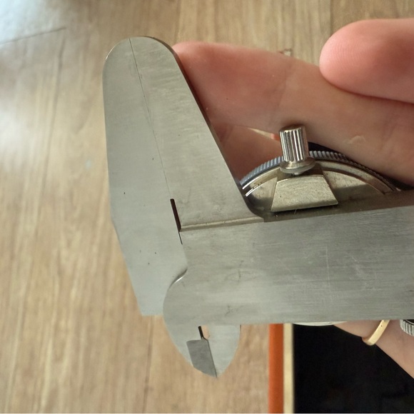 Brown & Sharpe 579 Tempered Shock Proof Swiss Made Dial Caliper - Picture 11 of 15